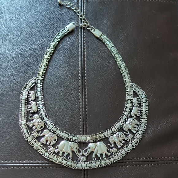 Silver Elephant Necklace - Picture 1 of 8